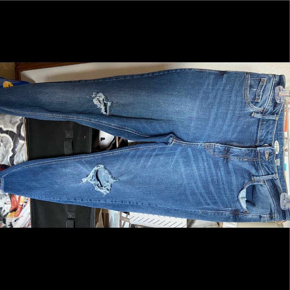 Women’s size 6 Old Navy jeans